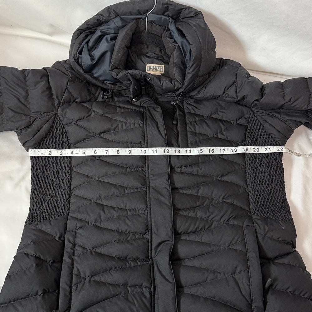 Duluth Trading Co Women's Black Puffer Coat - Picture 5 of 10